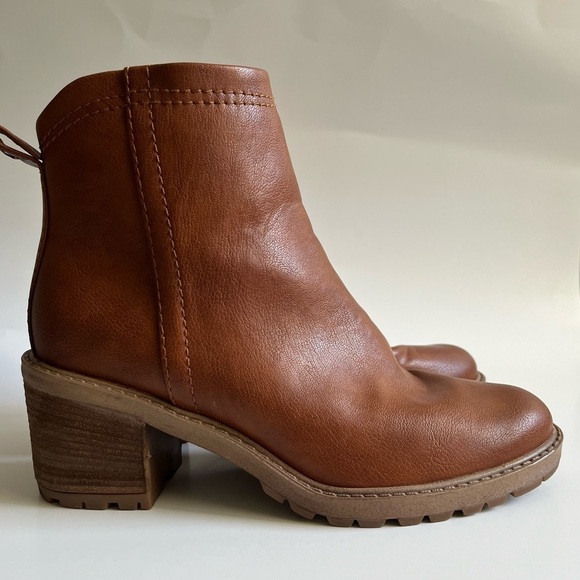 Zodiac Shoes - ZODIAC- Greyson Brown Heel Ankle Boots Booties with Zipper Size 9